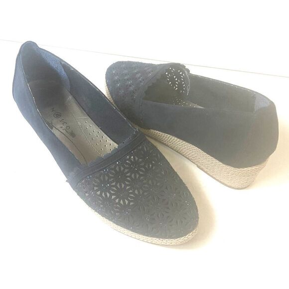 Karen Scott Navy Blue Fabric Cutout Glitter Slip On Comfort Wedges Women's 9.5 M - Picture 2 of 11